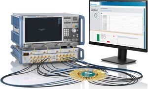 Configurazione di misura con analizzatore di reti multiporta e matrice di commutazione per effettuare prove di conformità automatizzate sui cavi PCIe 5.0 e 6.0