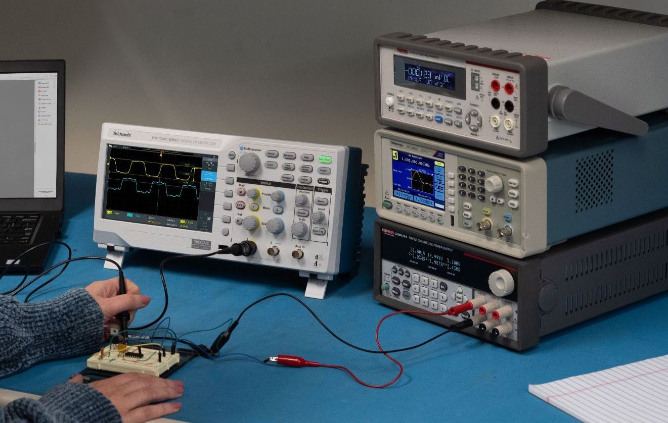 Manuale Operativo E Di Servizio Tektronix TEK 335 - Con Schemi A3 Completi - Nuovo