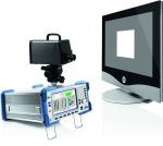 Controllo qualità TV con generatore di segnali Rohde & Schwarz DVSG e colorimetro Minolta Konica